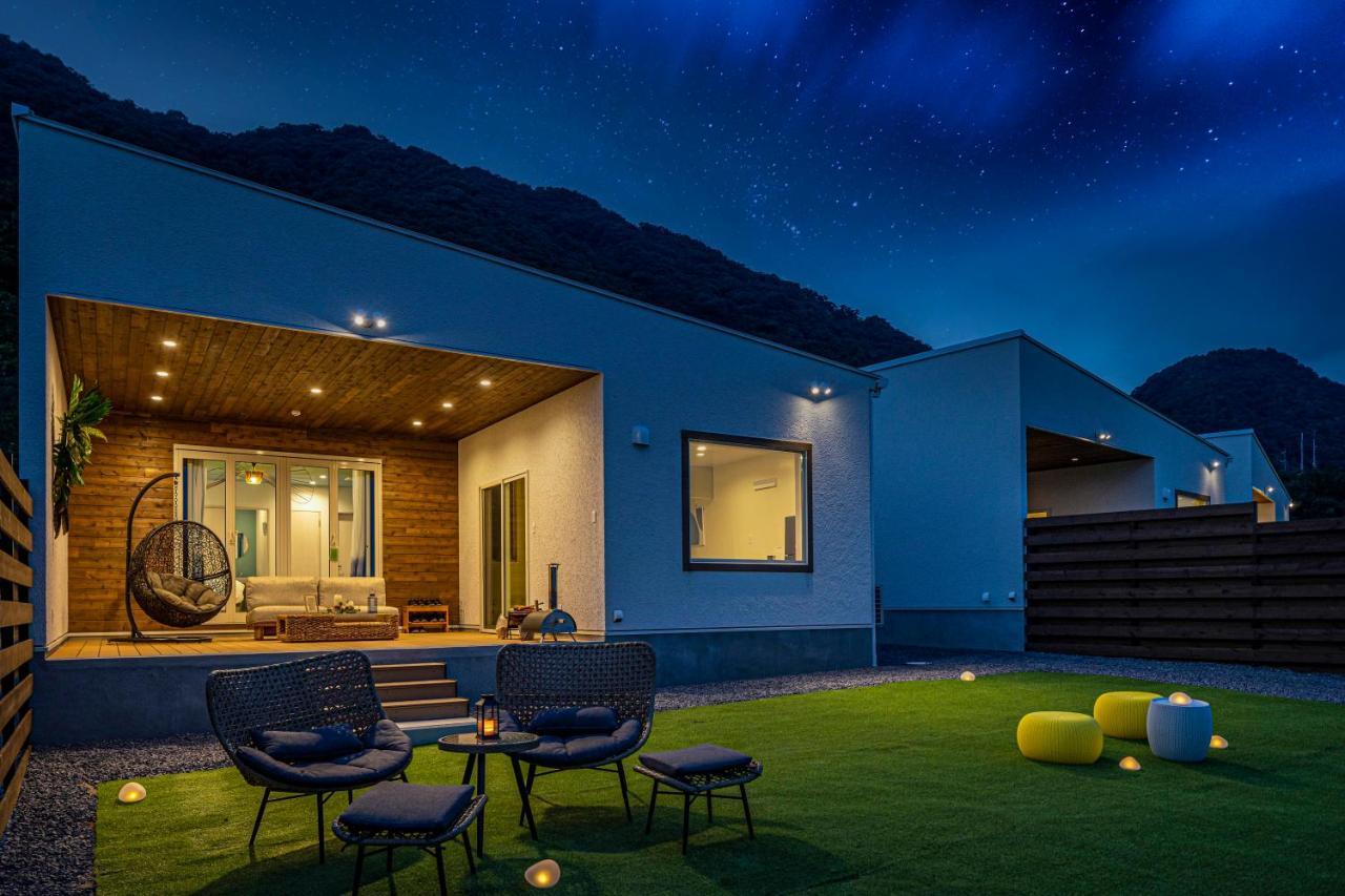 Villa Lemon Farm Glamping Simanami